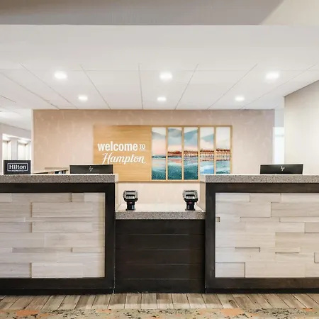Hampton Inn Harbourgate-3
